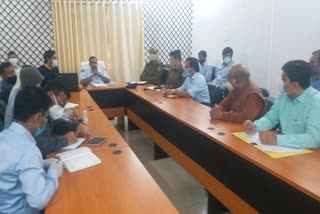 banna-gupta-holds-meeting-with-officials-regarding-chath-puja-in-jamshedpur