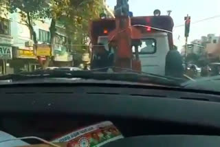 meerut traffic police takes up car