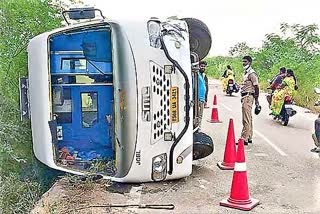 marriage vehicle accident in yadadri district