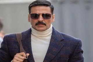 akshay-kumar-served-rs-500-crore-defamation-notice-against-youtuber-from-bihar-rashid