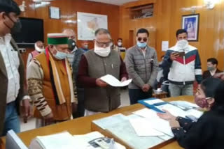 A delegation of hamari party Himachal Party sent a memorandum in support of the old pension scheme