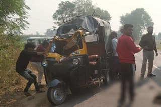 Two killed in auto and truck collision five people seriously injured in tohana