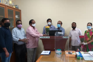 Secretary B. Janardhanareddy unveiled the National Food Security Scheme web portal at the office of the Commissioner of Agriculture, Basheerbagh, Hyderabad.