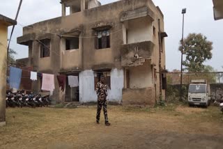 dilapidated housing of police in Chatra