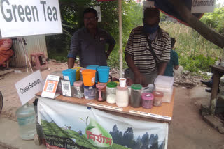 nirjas-a-tea-stall-which-is-serve-117-types-of-tea-in-kolkatas-e-m-bypass-mukundapur