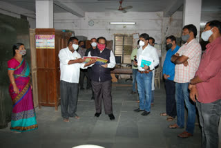 Collector S. Venkata Rao conducted a inspection of government offices in the district headquarters of Mahabubnagar.