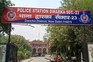 dwarka sector-23 police arrested liquor smuggler