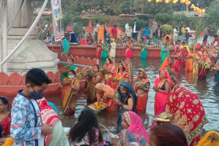 MLA Manju Sivach performed Chhath Puja