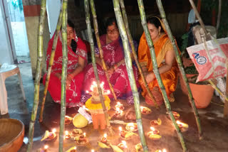 worship-of-fourth-day-of-chhath-in-seraikela