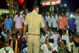 dmk vellore protest