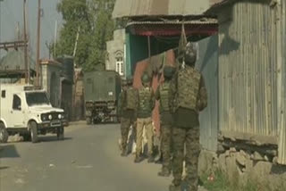 Two militant associates arrested in Awantipora  ജമ്മുകശ്മീരിൽ രണ്ട് ജയ്ഷ്-ഇ- മുഹമ്മദ് തീവ്രവാദികൾ അറസ്റ്റിൽ  ജയ്ഷ്-ഇ- മുഹമ്മദ് തീവ്രവാദികൾ അറസ്റ്റിൽ  Two militant associates arrested