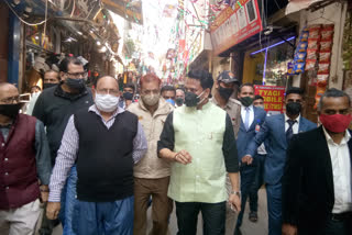 Shopkeepers confess mistake, says COVID-19 rules are broken in  Sagarpur Gandhi Market in Delhi