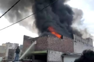 Fire breaks out at godown  Fire breaks out at scrap godown  Peeru Banda area  Salem Tabri  Punjab fire news  Ludhiana fire incident  പഞ്ചാബിലെ ലുധിയാന  ചണ്ഡീഗഢ്  തീപിടുത്തം  അഗ്നിശമന സേന