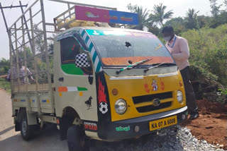 Tata Ace driver killed two police station war  news