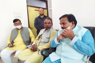 apna dal s acting national president ashish patel reached in pratapgarh
