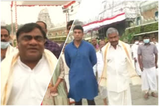 minister peddi redy, babu mohan visit tirumala