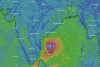 cyclone_nivar_moving_towards_land_of_tamilnadu_and_puducherry