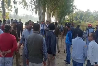 corona test at india nepal border khatima