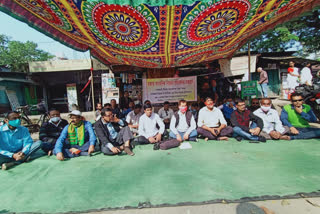 সাংবাদিক নিগ্ৰহৰ বিৰুদ্ধে যোৰহাটত সাংবাদিকৰ প্ৰতিবাদ