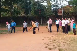 Mla Kamath Played Cricket at Mangalore