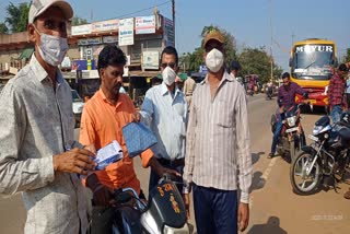 police-crackdown-on-24-people-for-violating-corona-virus-rules-in-rajnadgaon