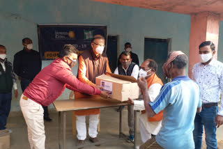 hazaribagh mp distributes drought rations among birhor family in hazaribagh