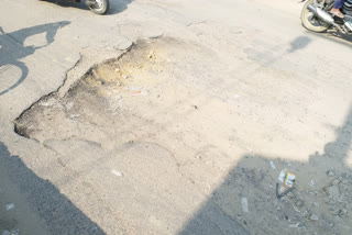 pit in the streets of lucknow