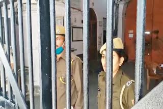 Ajmer news, SOG DIG inspected jail in ajmer, mobile use at jail