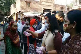 जोधपुर विधायक ने बांटे मास्क, Jodhpur MLA distributed masks