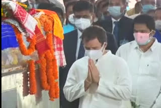 Rahul Gandhi pays homage to Tarun Gogoi