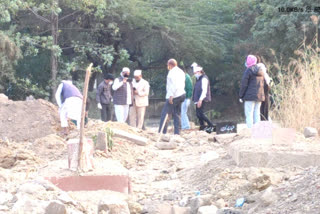 Lack of space for burial in Jadid cemetery no arrangement for family