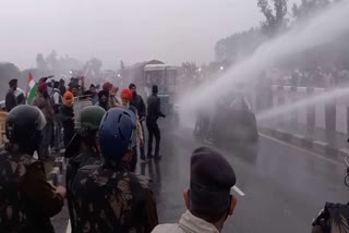 farmers break police barricades in kurukshetra