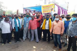 bus-workers-union-tried-to-surround-cm-house-on-11-point-demand-in-raipur