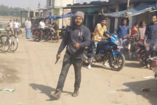 Unknown passer-by injured in firing in Chatra