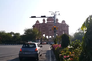 Jawahar Circle be traffic light free area, जयपुर एयरपोर्ट रोड के सामने आर्च स्ट्रक्चर