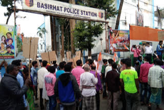 congress besieged basirhat police station in west bengal