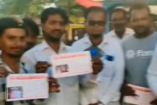 Gulbarga corporation issued licenses to footpath vendors