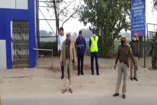 heavy security deployment in delhi haryana border