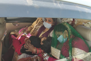 bride trapped in jam