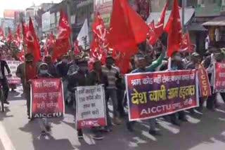 Workers strike in Jharkhand
