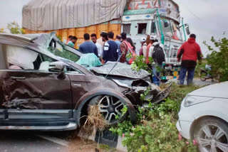 lorry and cars accident near rajapur highway