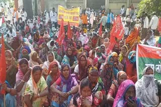 workers-agitation-of-employees-for-various-demands-in-dhule