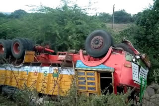 Lorry overturned in Kalaburagi