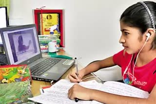 Guardians demand more online videos for students after school closing in Maharashtra
