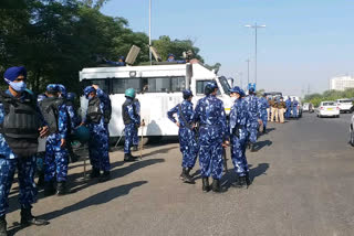 Police and RAF deployed at Noida chilla border