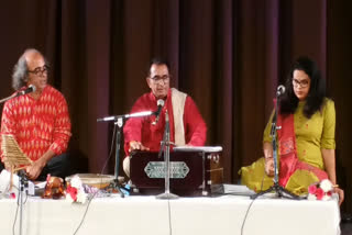 music-performed-by-amod-krishna-bhatt-at-madhya-pradesh-tribal-museum