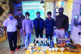 हुक्का बार में छापा, हुक्का बार में पुलिस का छापा, Raid in Hookah Bar, Police raid in Hookah Bar,  Modified Silencer,  Jackson Cooperative Bank