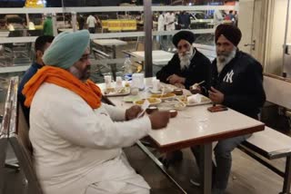 sukhdev dhaba farmers free food