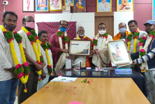 yadadri sthapathi got global award in telangana