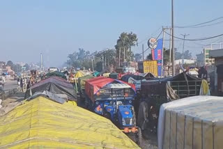 long traffic jam at kundli border